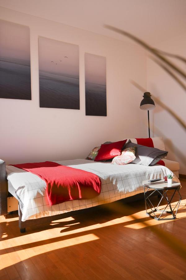 10 Min From The Airport-Wifi-Free Parking Appartement Samarate Buitenkant foto